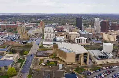 Professional office and home cleaning in Akron, America